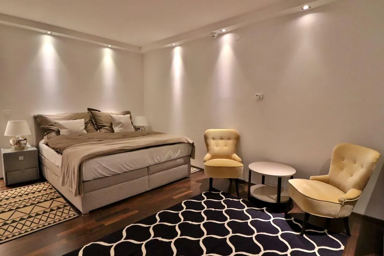 Parkring Apartments By Nikolax Wien