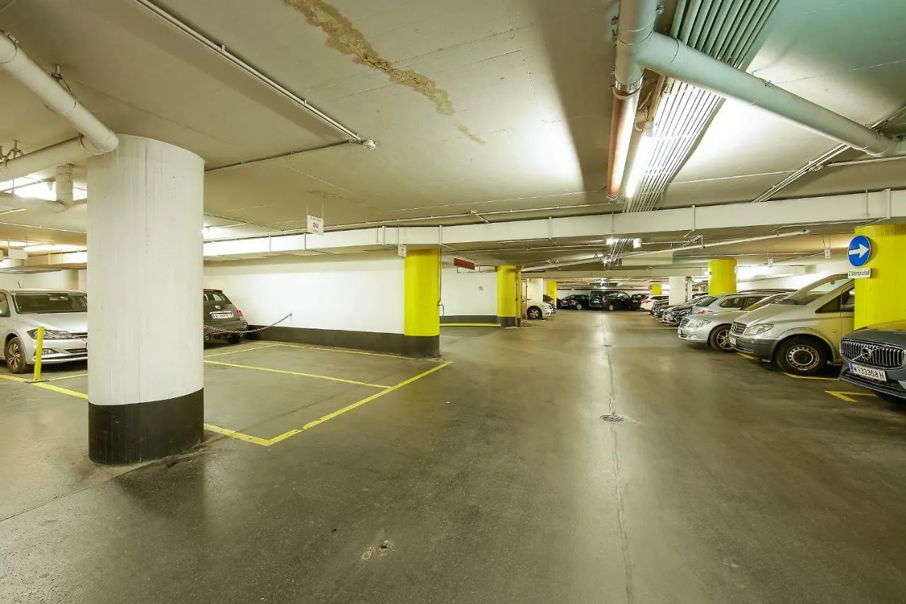 Parkring Apartments By Nikolax Wien
