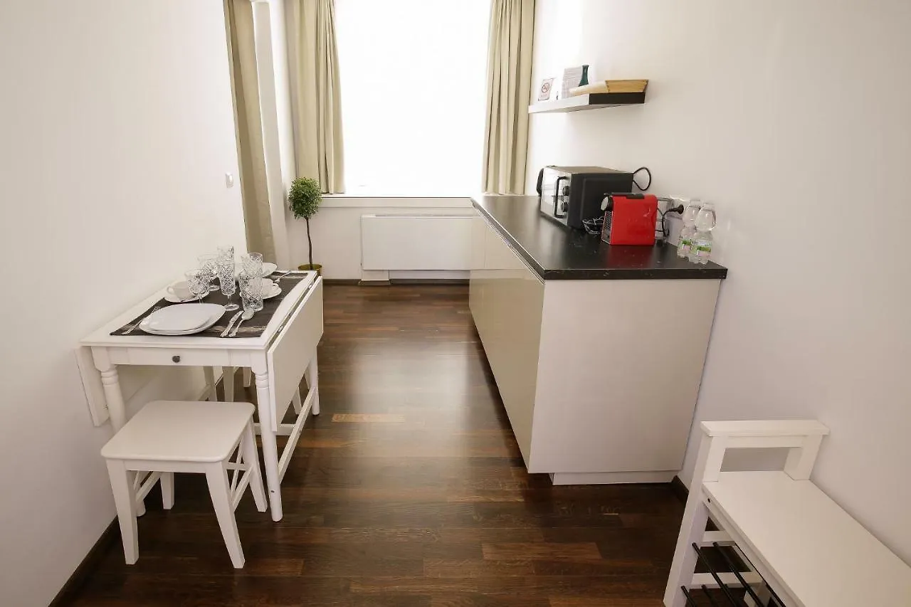 Parkring Apartments By Nikolax Wien