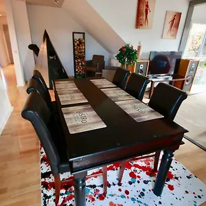 https://appartment-dollinger-messe-frankisches-seenland.com-bavaria.com