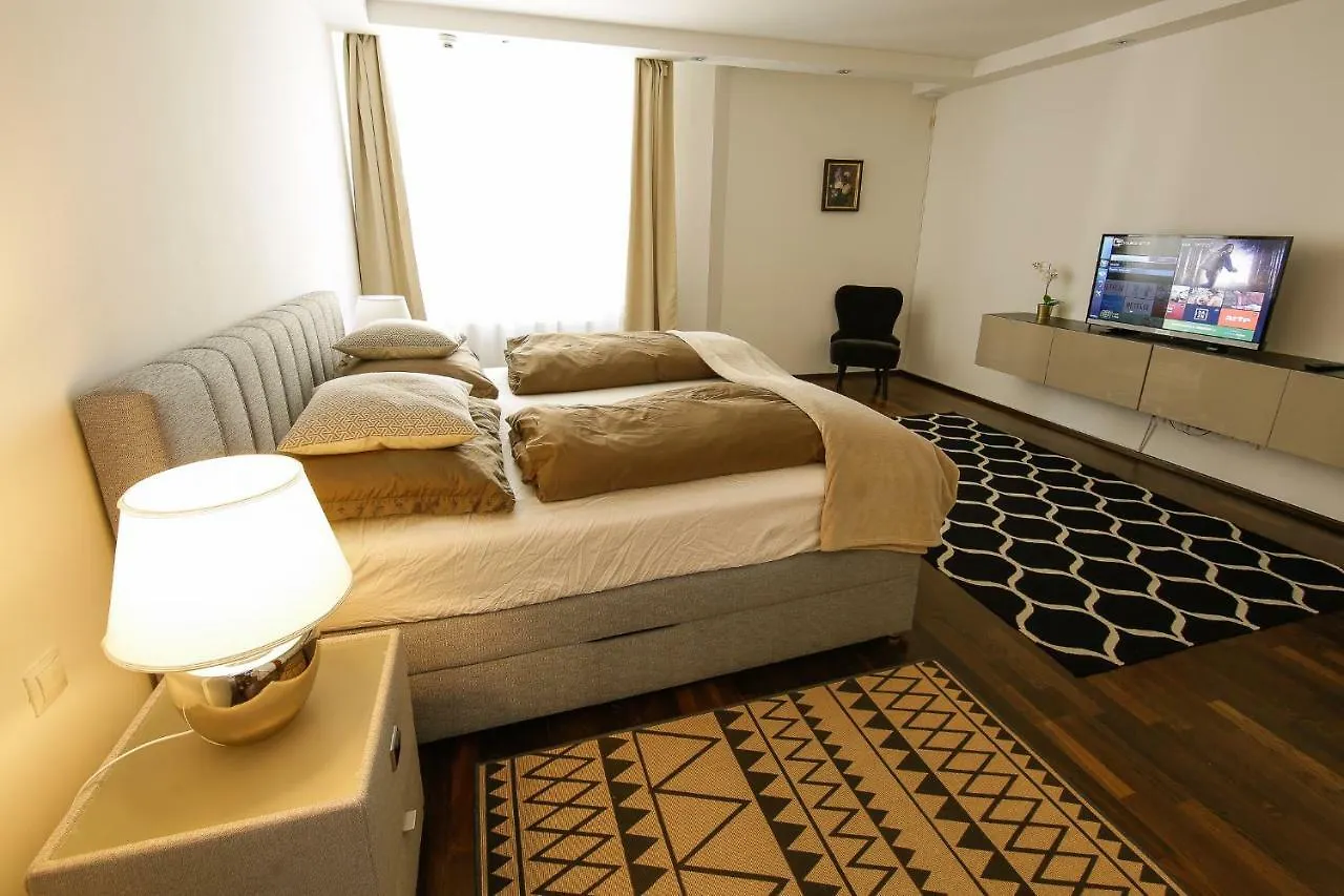 Parkring Apartments By Nikolax Vienna Austria
