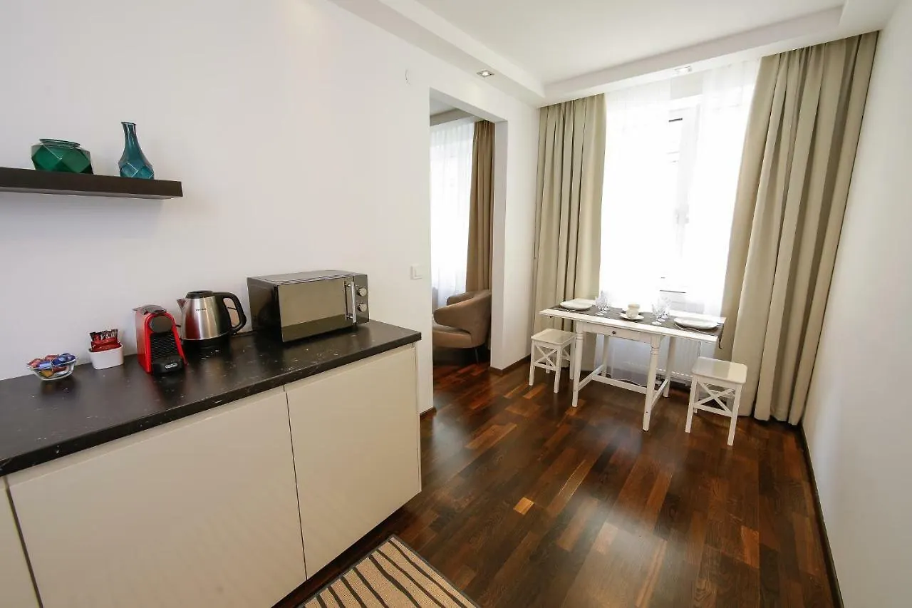 Parkring Apartments By Nikolax Vienna Austria